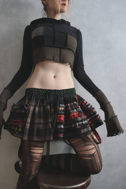 DontMakeItComplicated (S) Hooded Long Sleeve Tatter Shirt