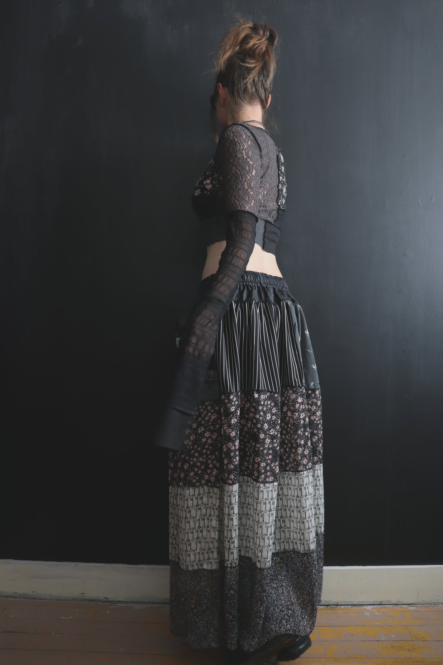 WantMoreOfYourTouchSoMuch (One Size) Floor Length Floral Skirt