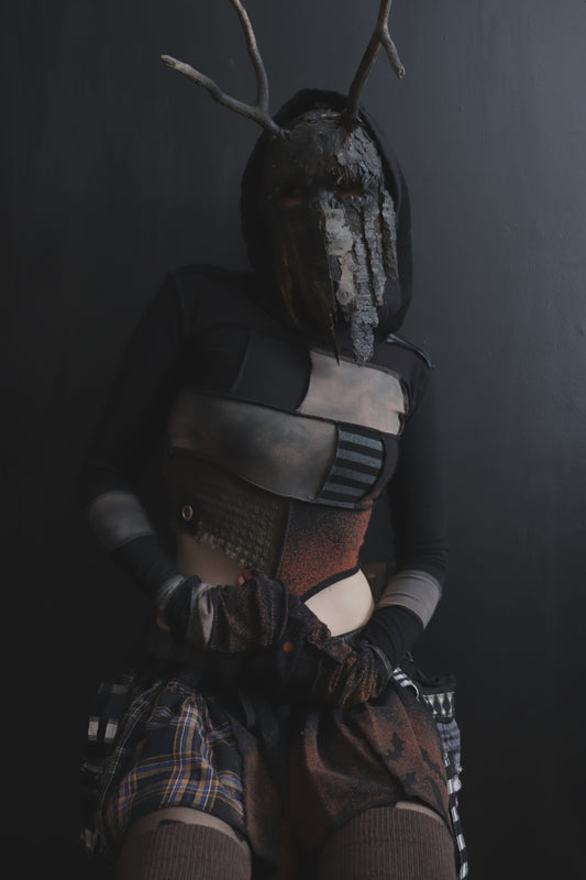 EveryoneCanSeeButMe (S) Hooded Long Sleeve Tatter Shirt