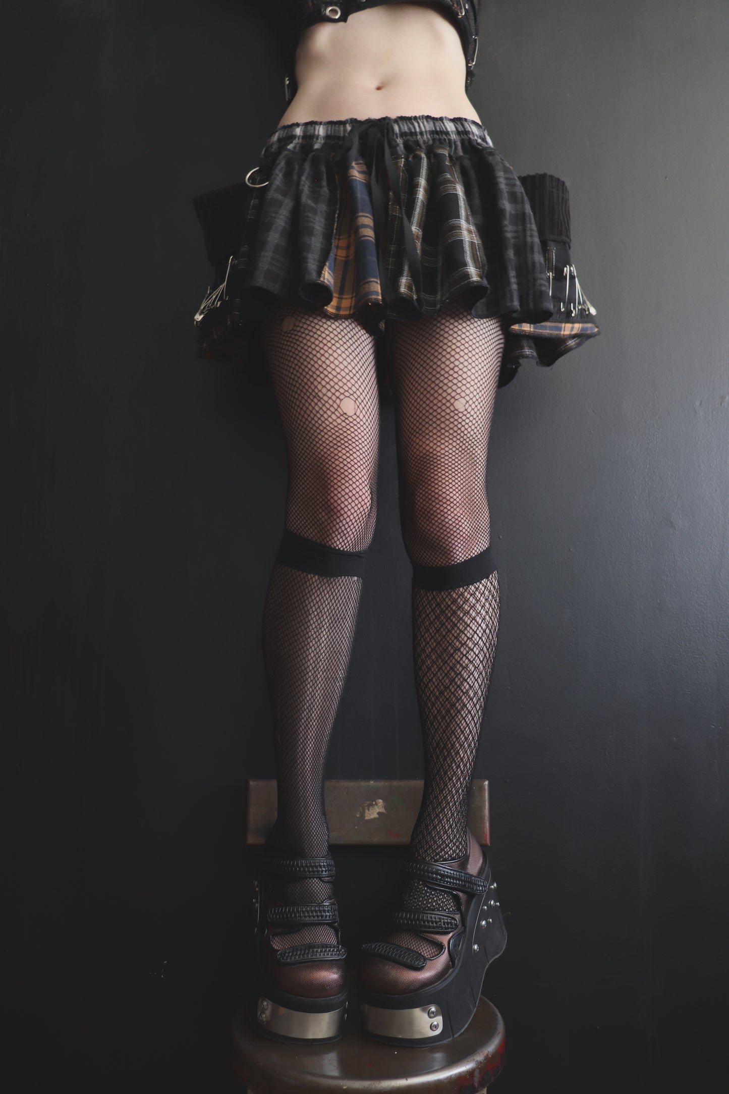 StayInsideDontTheColoursMakeYouBlind (One Size) Cotton Plaid Patch Mini Skirt With Pockets