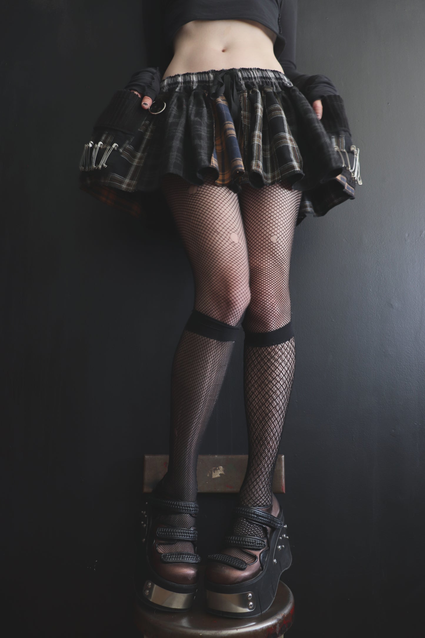 StayInsideDontTheColoursMakeYouBlind (One Size) Cotton Plaid Patch Mini Skirt With Pockets