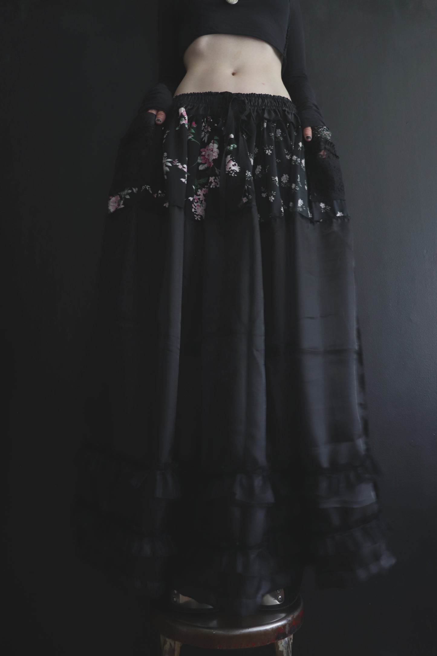 WeWillNeverDoAsOthersDo (One Size) Floor Length Floral Skirt With Ruffles