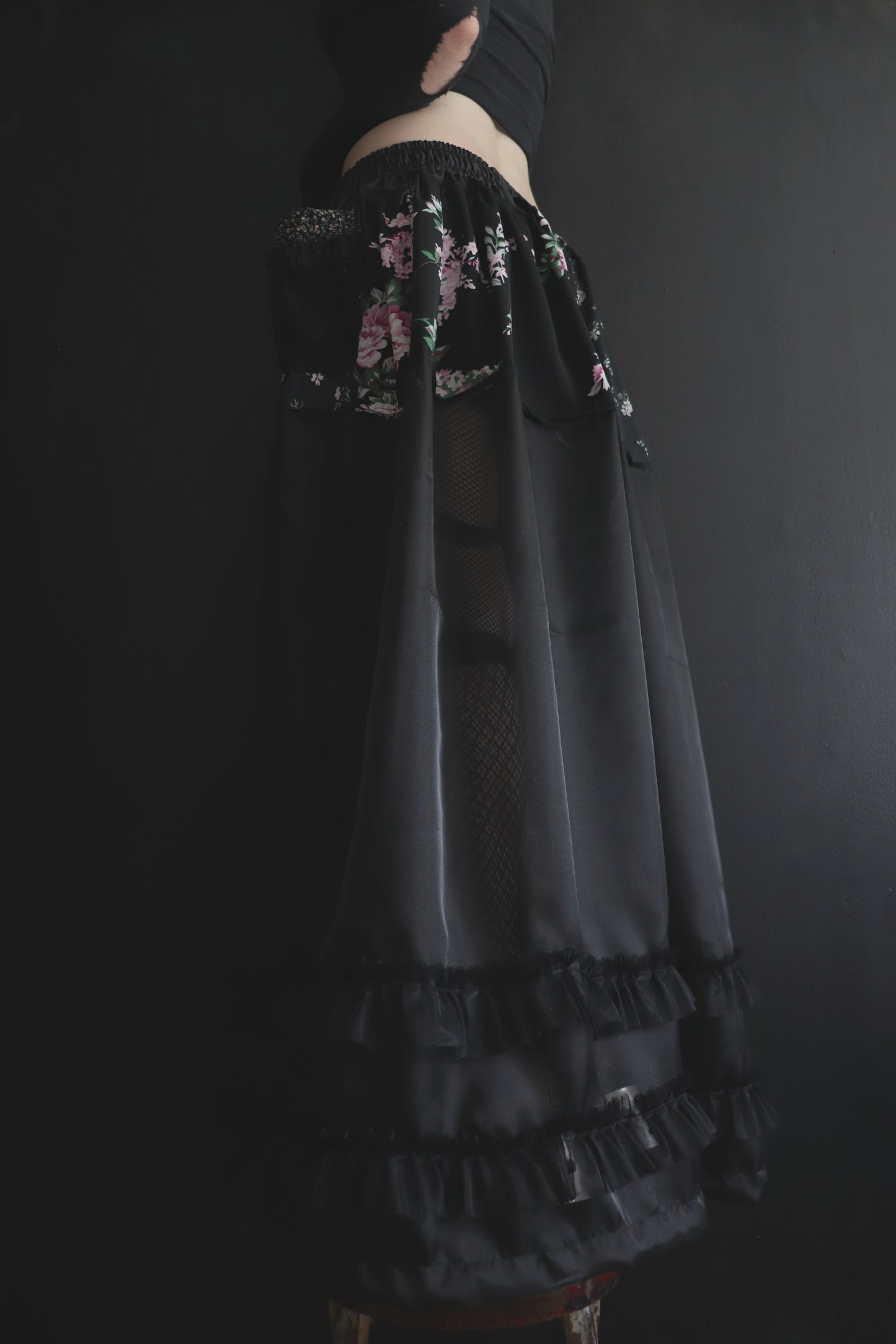 WeWillNeverDoAsOthersDo (One Size) Floor Length Floral Skirt With Ruffles