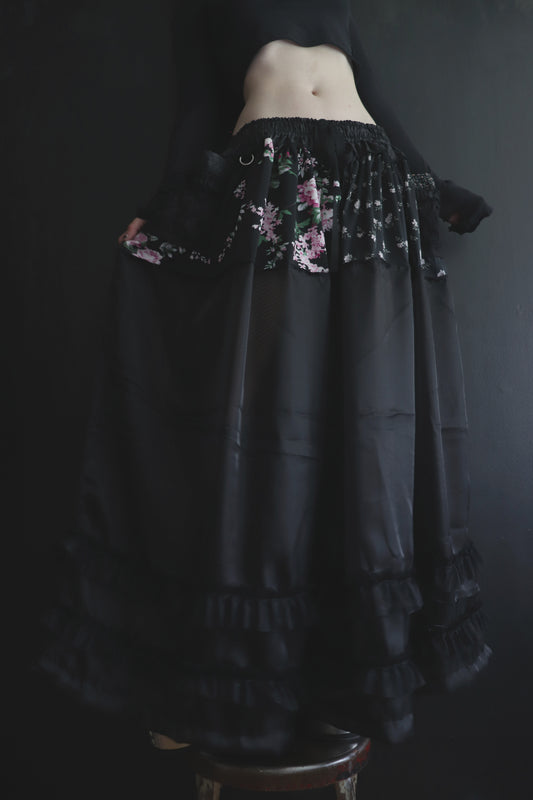 WeWillNeverDoAsOthersDo (One Size) Floor Length Floral Skirt With Ruffles