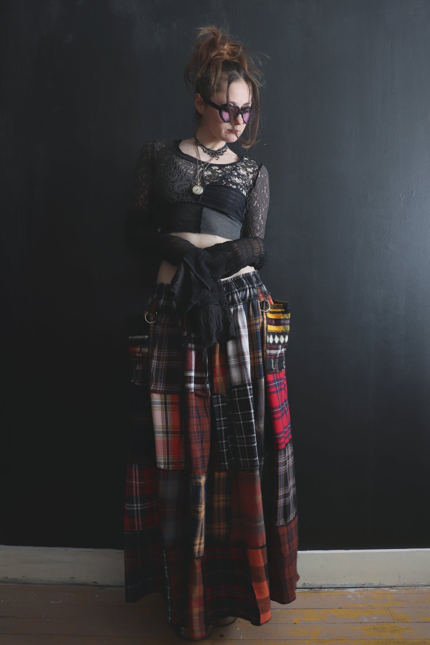 WannaDoWhatEveryoneWantsOnAWeekendNight (S) Long Sleeve Patchwork Mesh & Lace Crop Top