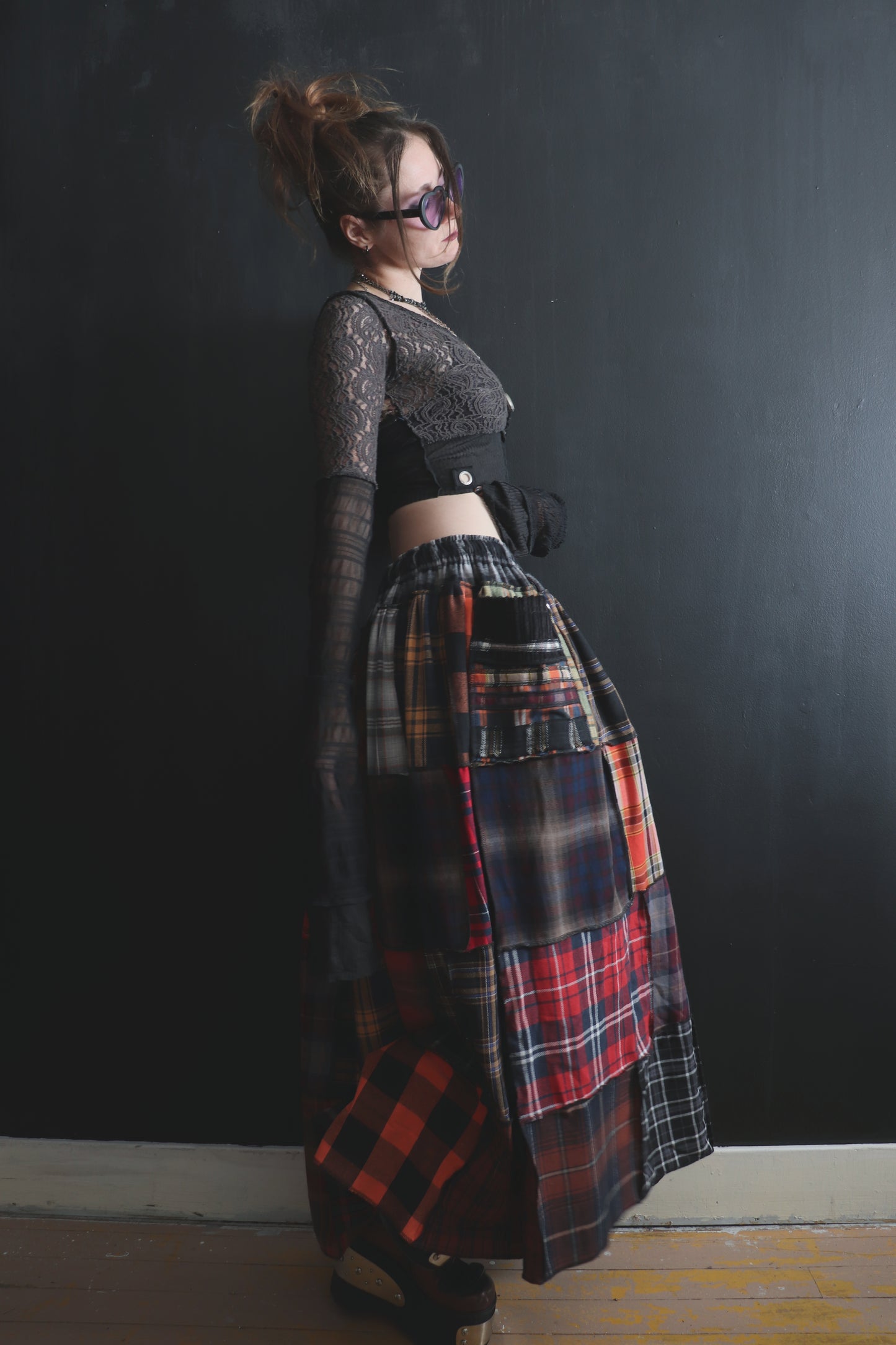 WannaDoWhatEveryoneWantsOnAWeekendNight (S) Long Sleeve Patchwork Mesh & Lace Crop Top