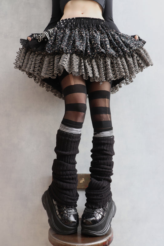 MiddleOfTheNightAndImSoGone (L-XL) Ruffle Skirt Gloomy Neutral Mix