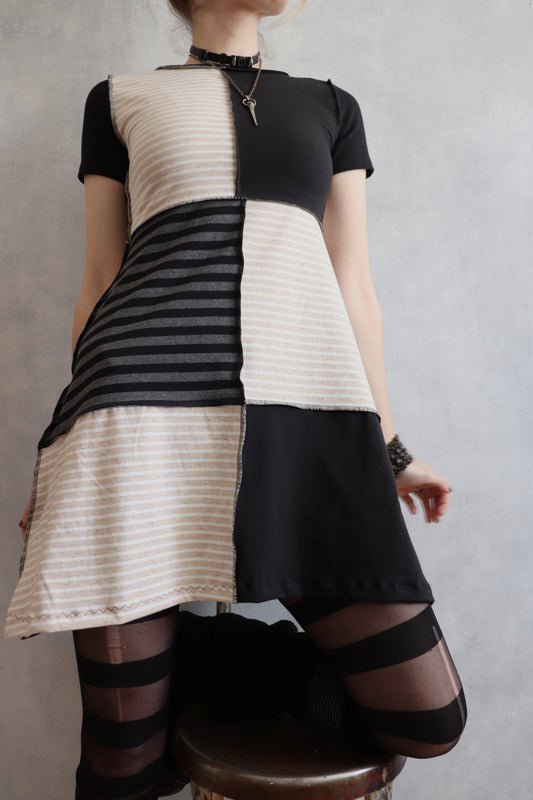 DreamsStayWithYou (S, XL) Mismatch Long Sleeve Mod Mini Dress Colourblock