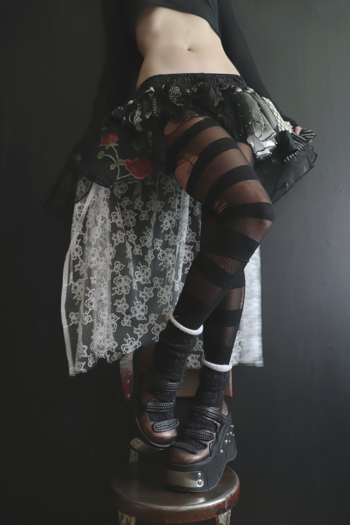 WillNeverEverMakeItBoring(One Size) Tattered Sheer And Lace Layering Skirt