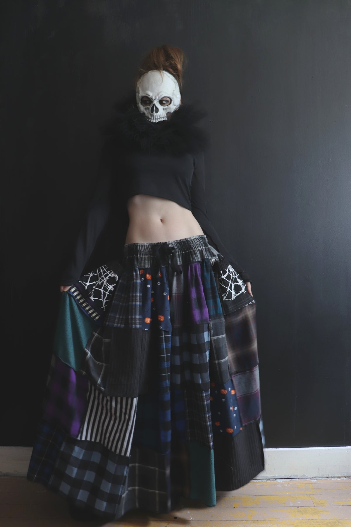 ImCarryingTheNewsThatYesterdaysChanged (One Size) Cotton Patch Quilt Floor Length Skirt With Pockets Halloween Night